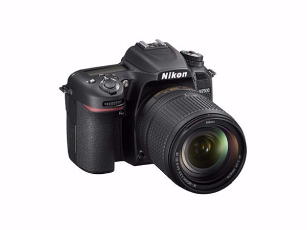 ῵ D7500  ׻AF-S 18-140mmf3.5-5.6G ED VR ͷɫ